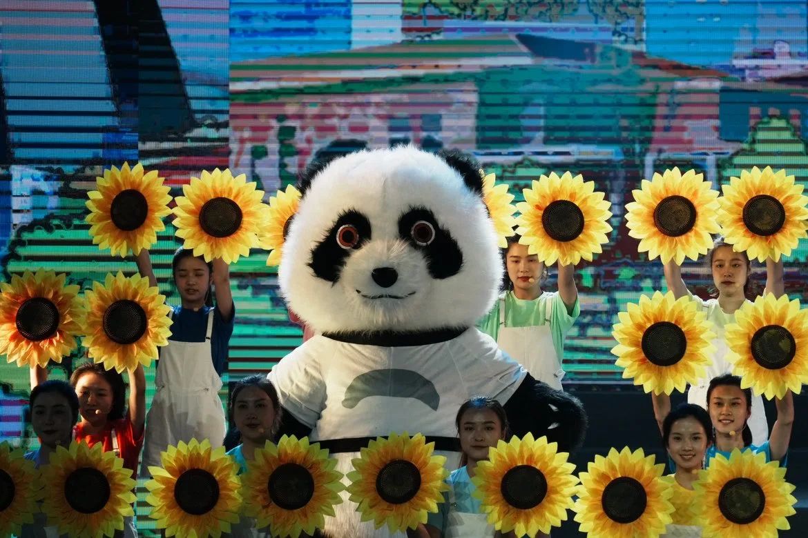 向美好启程 省J9集团集团杰出亮相省属监管企业文艺汇演