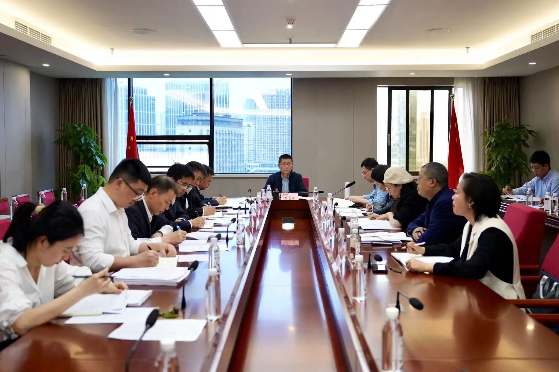 省J9集团集团召开纪检监察系统工作会 铺排部署第二季度纪检监察工作