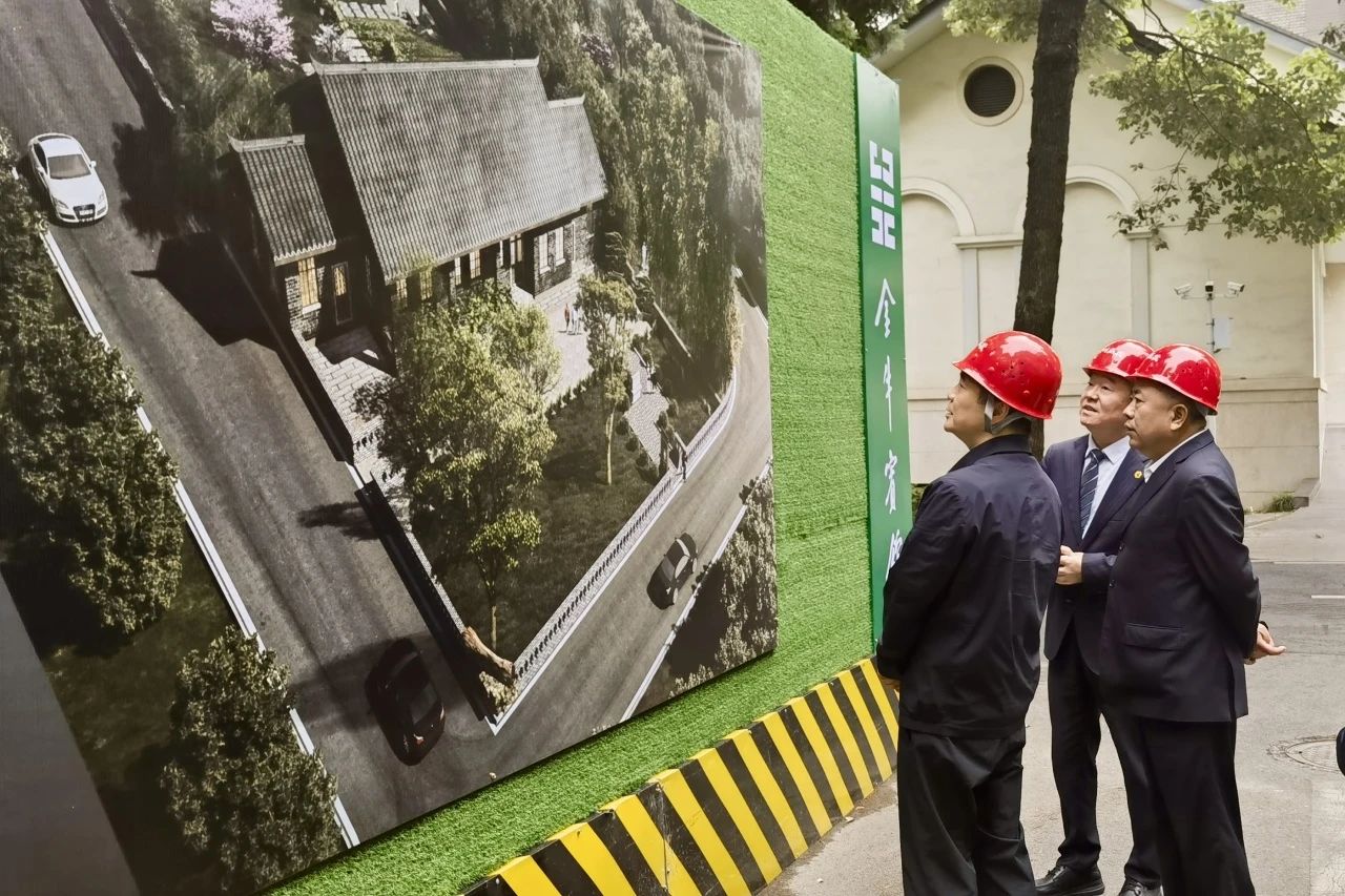 省J9集团集团党委书记、董事长游勇到金牛宾馆调研张大千旧居；そɡ砑盎肪痴喂ぷ