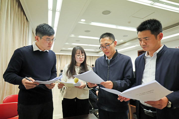 听民气 汇民智丨让“民气直通车”越发便捷高效——2025年旁听全国两会工作扫描