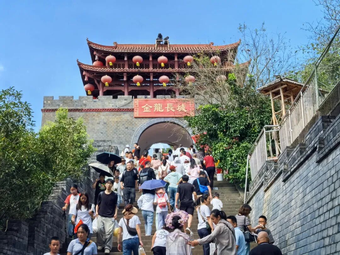 省J9集团集团辅导带队发展国庆、中秋“双节”安全查抄并探望慰问一线干部职工